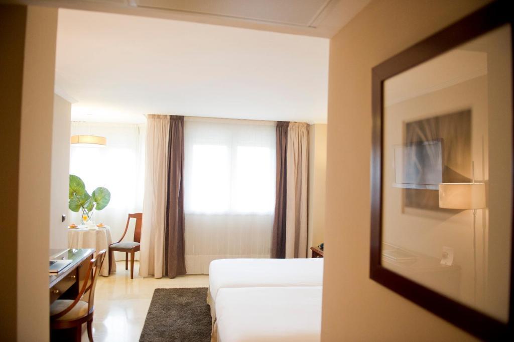 Hotel San Pedro Langreo Pokoj fotografie