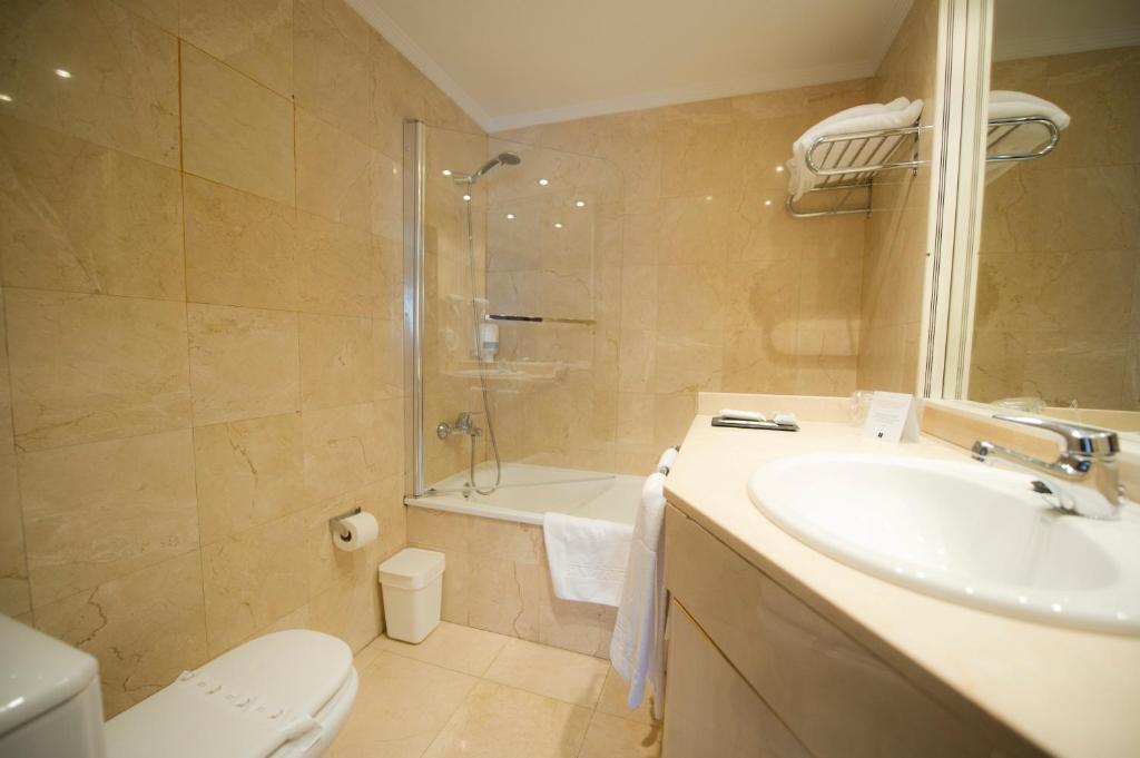 Hotel San Pedro Langreo Pokoj fotografie