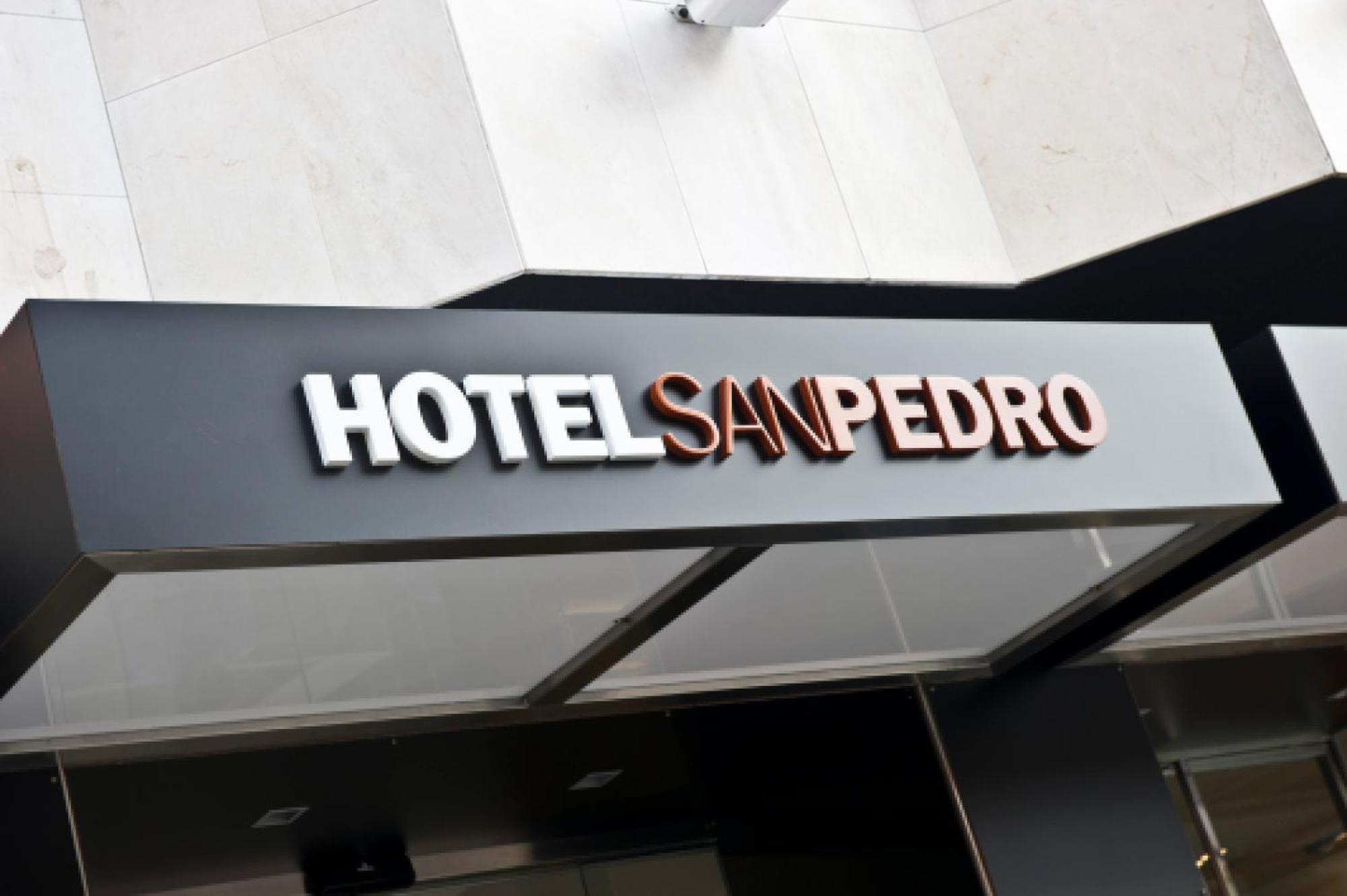 Hotel San Pedro Langreo Exteriér fotografie
